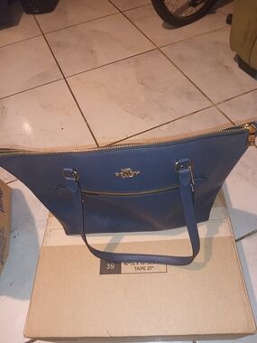 Coach Gallery Cross Grain Leather Tote In midnight blue